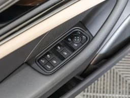 Porsche Panamera 4 AWD 2026 — side view