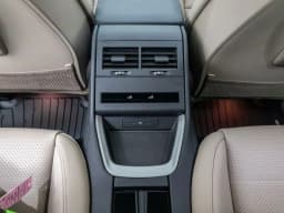 Porsche Panamera 4 AWD 2026 — side view