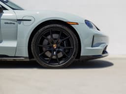 Porsche Taycan GTS AWD 2025 — side view
