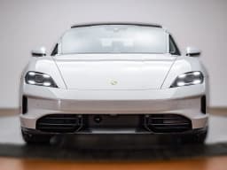 Porsche Taycan GTS AWD 2025 — side view