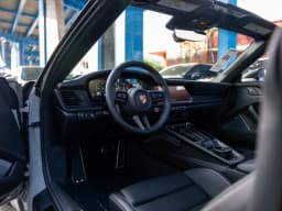 Porsche 911 4 GTS Targa 2026 — side view