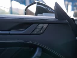 Porsche 911 4 GTS Targa 2026 — side view