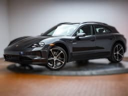 Porsche Taycan 4S Cross Turismo AWD 2025 — side view