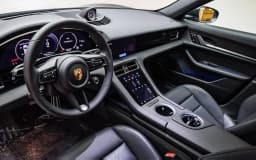 Porsche Taycan 4S Cross Turismo AWD 2025 — side view