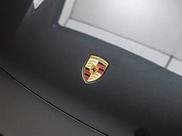 Porsche Taycan 4S Cross Turismo AWD 2025 — side view