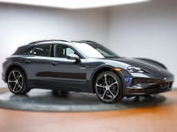 Porsche Taycan 4S Cross Turismo AWD 2025 — side view