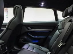 Porsche Taycan 4S Cross Turismo AWD 2025 — side view
