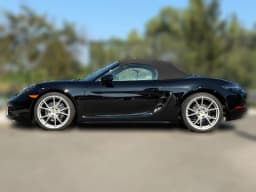 Porsche 718 Boxster Base Roadster 2025 — side view