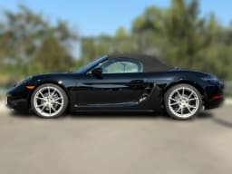 Porsche 718 Boxster Base Roadster 2025 — side view
