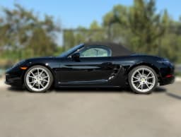 Porsche 718 Boxster Base Roadster 2025 — side view