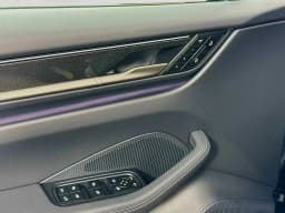 Porsche Macan Electric Turbo AWD 2025 — side view
