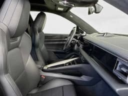 Porsche Macan Electric Turbo AWD 2025 — side view