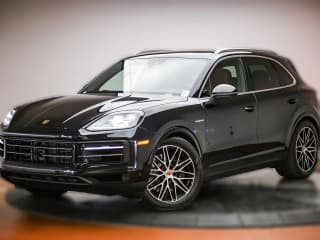 Porsche Cayenne E-Hybrid AWD Porsche Cayenne E-Hybrid AWD
