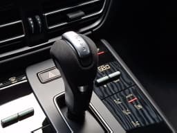 Porsche Macan GTS AWD 2026 — side view