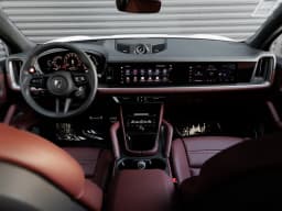 Porsche Cayenne Turbo E-Hybrid AWD 2026 — side view