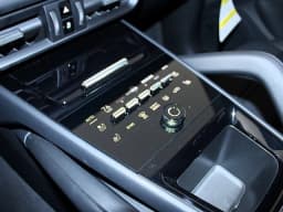 Porsche Cayenne E-Hybrid Coupe AWD 2026 — side view