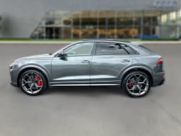Audi RS Q8 performance quattro 2026 — side view