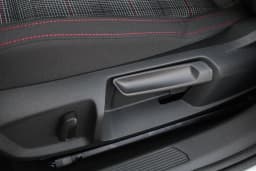 Volkswagen Golf GTI S 2.0T DSG 2026 — side view