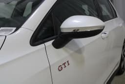 Volkswagen Golf GTI S 2.0T DSG 2026 — side view