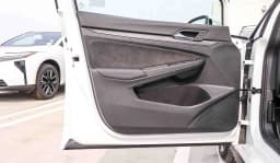 Volkswagen Golf GTI S 2.0T DSG 2026 — side view