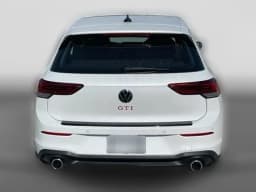 Volkswagen Golf GTI SE 2.0T DSG 2026 — side view