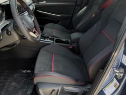 Volkswagen Golf GTI SE 2.0T DSG 2026 — side view