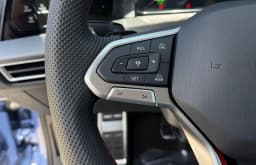 Volkswagen Golf GTI SE 2.0T DSG 2026 — side view