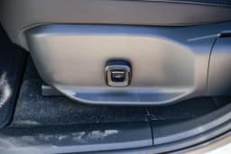 Volvo EX30 Cross Country Ultra Twin Motor AWD 2026 — side view