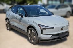 Volvo EX30 Plus Twin Motor AWD 2026 — side view