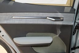 Volvo EX30 Plus Twin Motor AWD 2026 — side view