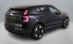 Volvo EX30 Plus Twin Motor AWD 2026 — side view
