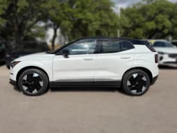 Volvo EX30 Plus Single Motor RWD 2026 — side view