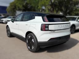 Volvo EX30 Plus Single Motor RWD 2026 — side view