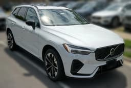 Volvo XC60 Plug-In Hybrid Plus T8 AWD 2026 — side view