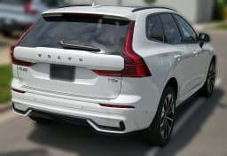 Volvo XC60 Plug-In Hybrid Plus T8 AWD 2026 — side view
