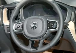 Volvo XC60 Plug-In Hybrid Plus T8 AWD 2026 — side view