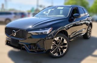 Volvo XC60 Plug-In Hybrid Plus T8 AWD Volvo XC60 Plug-In Hybrid Plus T8 AWD