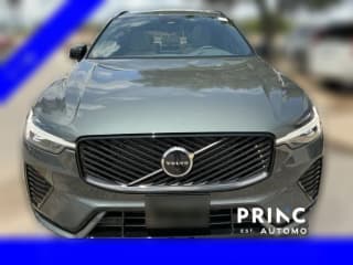 Volvo XC60 Plus B5 AWD Volvo XC60 Plus B5 AWD