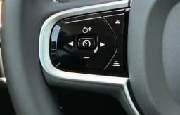 Volvo XC60 Core B5 AWD 2026 — side view